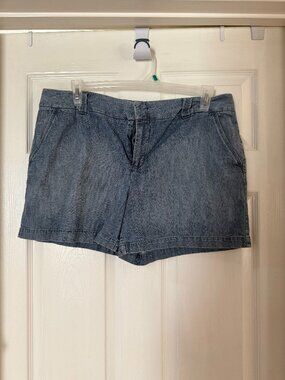 Tommy Hilfiger Chambray Shorts – Size 16
